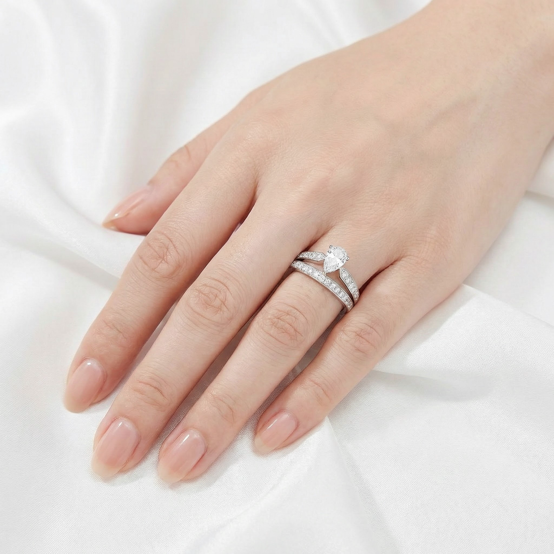 Pear Split Shank Pavé Ring